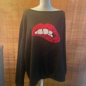 Sequin Red Lip Motif on a Long Sleeve Black T-Shirt Size 5XL PTP 27" Length 30.5